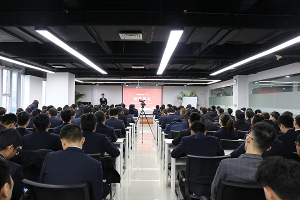 2019年，聯(lián)測(cè)“新征程，大未來(lái)”年終盛典